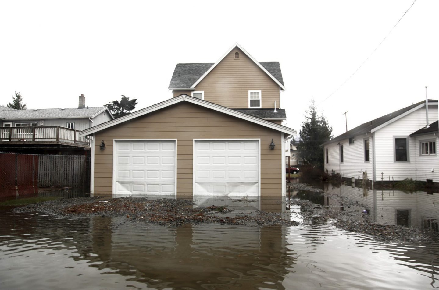 3 Types of Water Damage to Residential and Commercial Properties